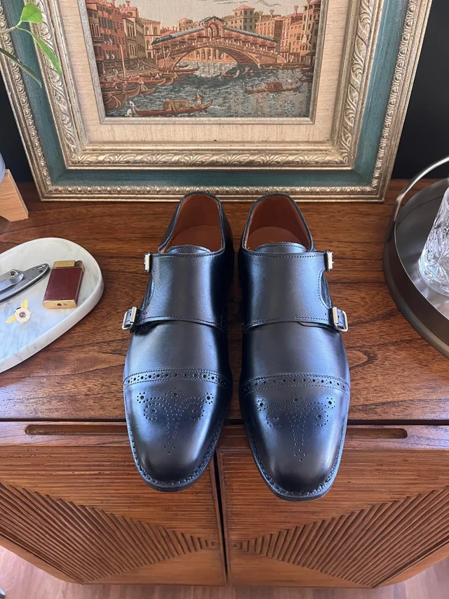 Reparaturservice für Allen Edmonds Schuhe in der Schweiz.